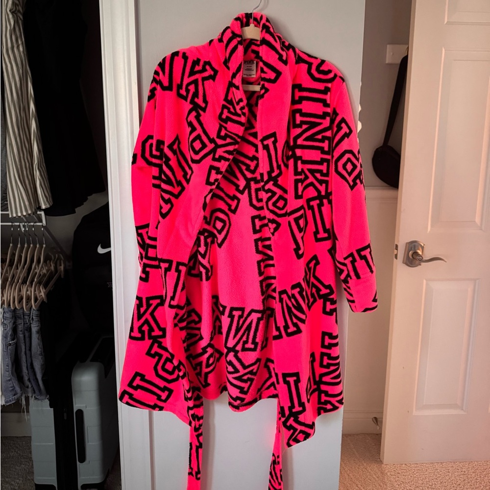 PINK Victoria's Secret Fleece Robe - Picture 3 of 4